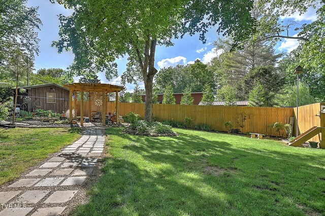 521 Baywood Dr, Piney Flats, TN 37686 - view of yard with a pergola