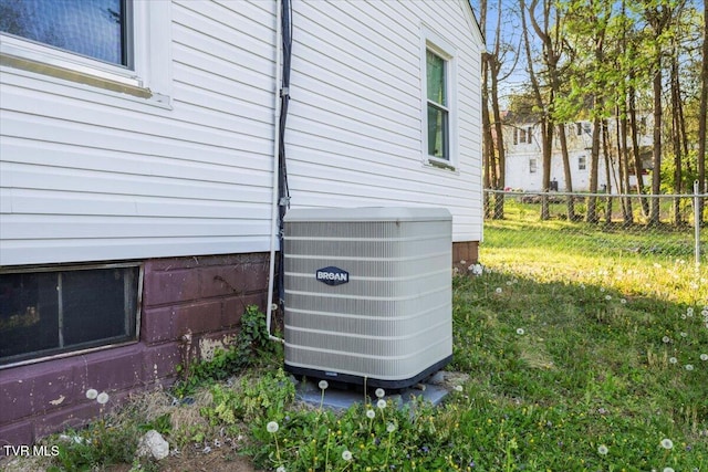 2510 Shelby St, Bristol, TN 37620 - details featuring fence and central air condition unit