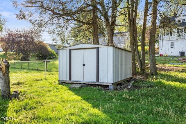 2510 Shelby St, Bristol, TN 37620 - view of shed with fence