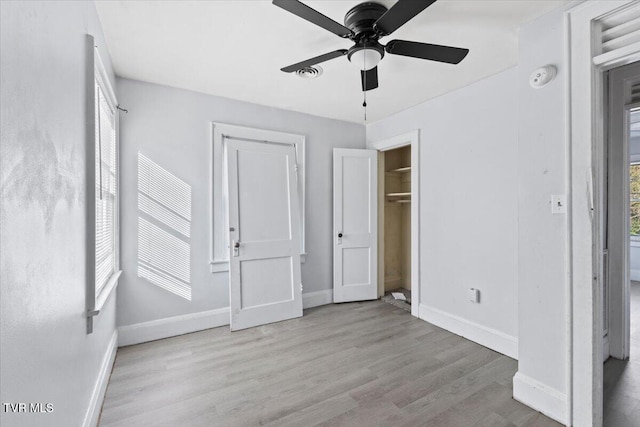2510 Shelby St, Bristol, TN 37620 - unfurnished bedroom featuring visible vents, wood finished floors, baseboards, and ceiling fan