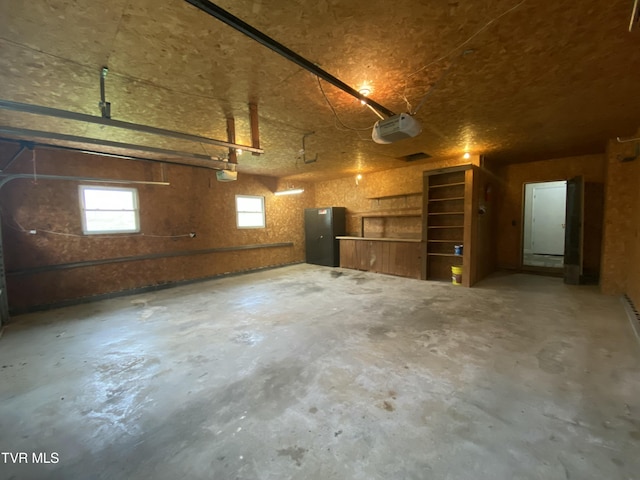 158 Taylortown Rd, Johnson City, TN 37601 - garage featuring a garage door opener