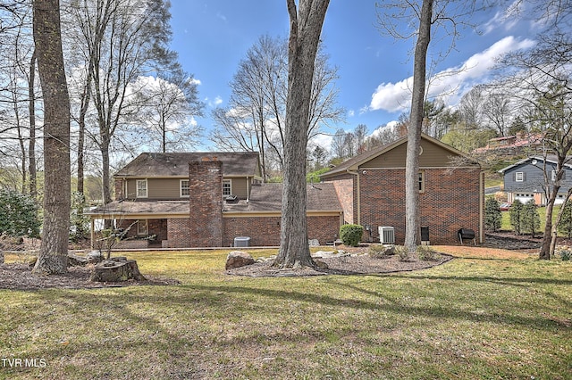 216 Forest Hills Dr, Bristol, TN 37620 - exterior space featuring brick siding and a lawn