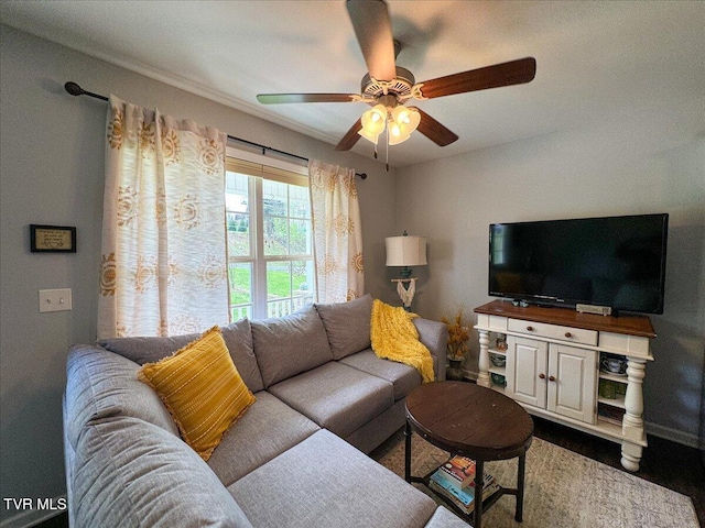 712 Lake Point Dr, Piney Flats, TN 37686 - photo 11