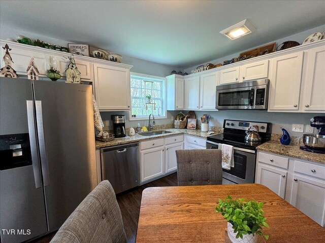 712 Lake Point Dr, Piney Flats, TN 37686 - photo 12