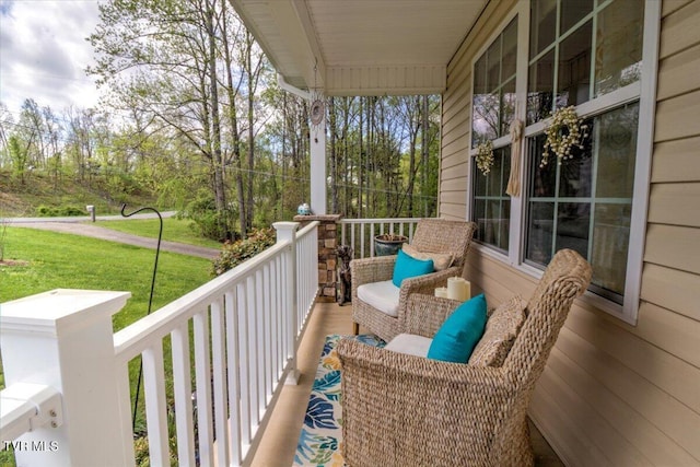 712 Lake Point Dr, Piney Flats, TN 37686 - photo 3