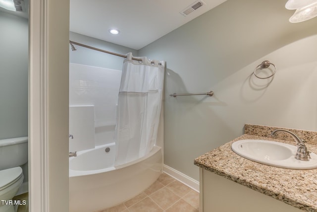 798 Hamilton Rd, Blountville, TN 37617 - bathroom featuring toilet, baseboards, tile patterned flooring, shower / bath combo with shower curtain, and vanity