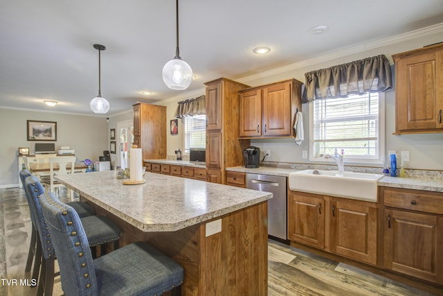 90 Darnell Rd, Greeneville, TN 37743 - kitchen with a sink, ornamental molding, stainless steel dishwasher, and a center island