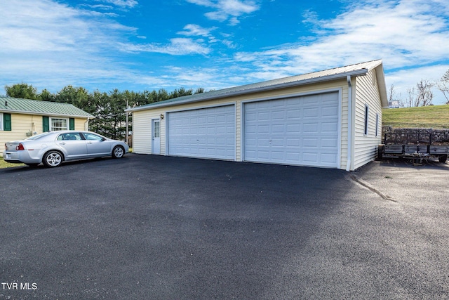view of detached garage