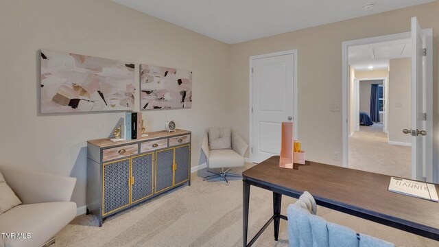 1128 Aspen Ter, Greeneville, TN 37745 - office space featuring light colored carpet and baseboards