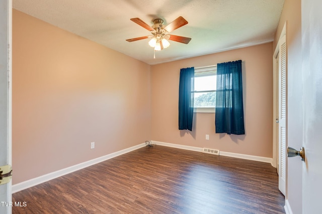132 Lancaster Dr, Kingsport, TN 37663 - unfurnished room featuring ceiling fan and wood finished floors