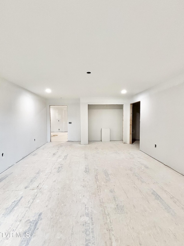 677 Summit Dr, Jonesborough, TN 37659 - finished below grade area with recessed lighting
