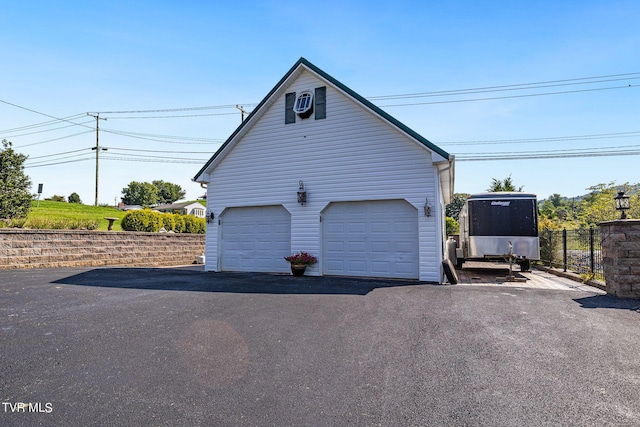 view of detached garage