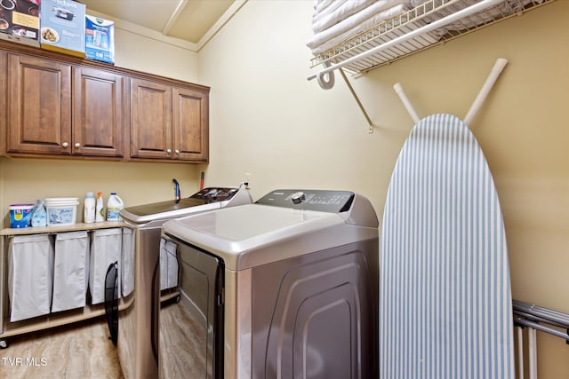 20268 Heron Cir, Abingdon, VA 24211 - laundry area featuring cabinet space and washer and dryer