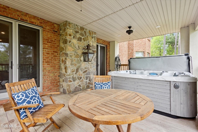 20268 Heron Cir, Abingdon, VA 24211 - view of patio / terrace featuring a ceiling fan, a hot tub, and a deck