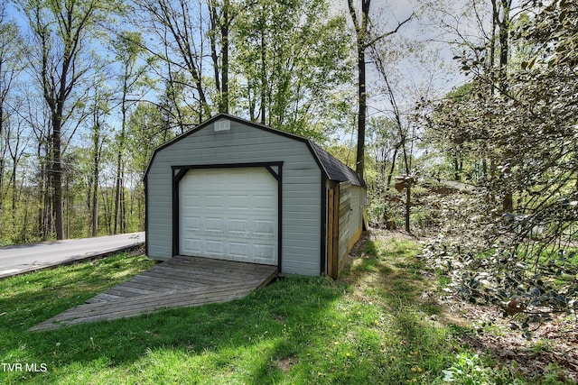 455 Carlton Rd, Bristol, TN 37620 - view of detached garage