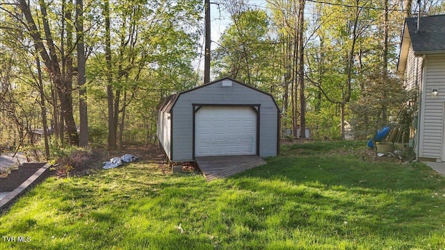 455 Carlton Rd, Bristol, TN 37620 - view of garage