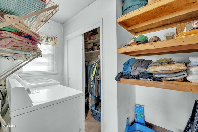 102 Delta Cir, Greeneville, TN 37743 - laundry room with laundry area, washing machine and clothes dryer, and ornamental molding