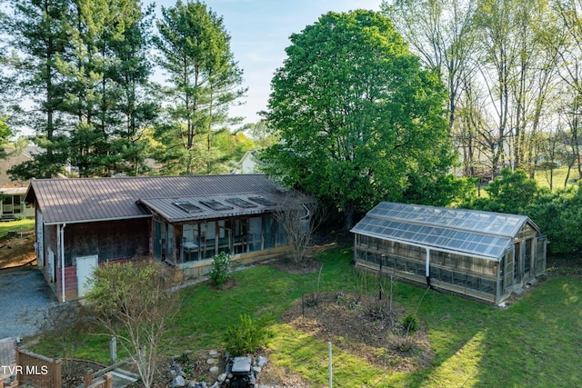 exterior space featuring a lawn