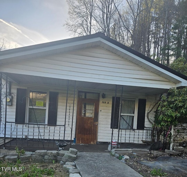 view of front of home featuring covered porch