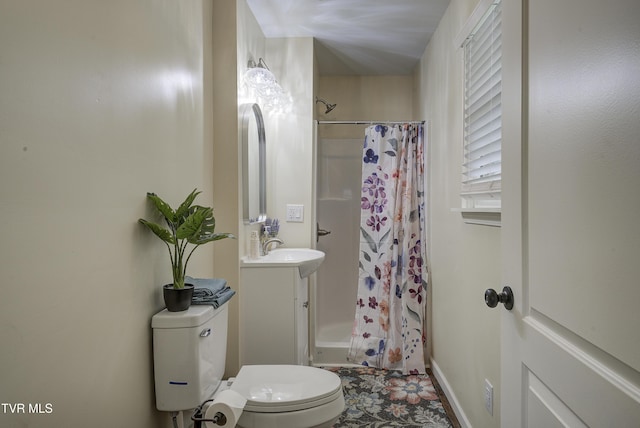 368 New Hope Rd, Jonesborough, TN 37659 - bathroom featuring a shower with shower curtain and vanity