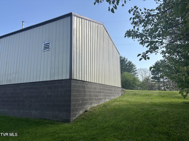 490 Delaney Ln, Clintwood, VA 24228 - view of property exterior featuring a yard