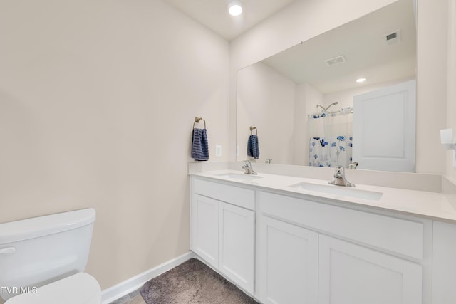 1245 Cherry Grv, Greeneville, TN 37745 - full bath featuring toilet, baseboards, double vanity, recessed lighting, and a shower with curtain