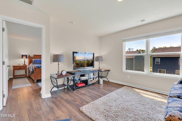 1245 Cherry Grv, Greeneville, TN 37745 - living room featuring wood finished floors and baseboards