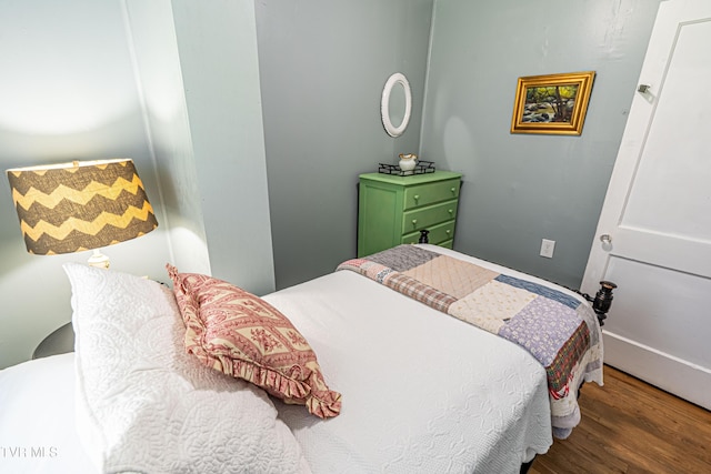 313 SE Tanner St, Abingdon, VA 24210 - bedroom with wood finished floors