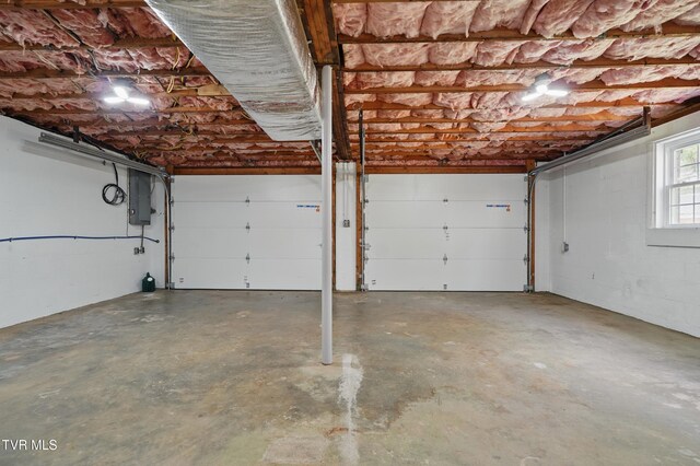 536 Chadwell Rd, Kingsport, TN 37660 - garage with electric panel