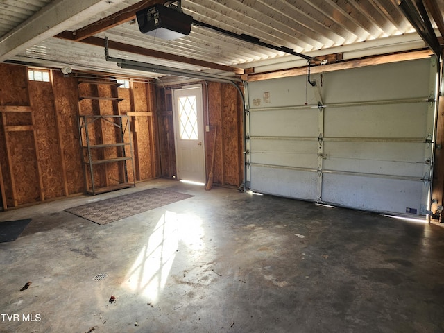 12075 Goose Creek Rd, Bristol, VA 24202 - garage featuring a garage door opener