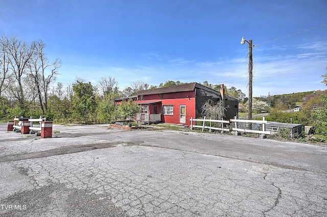 4418 Weaver Pike, Bluff City, TN 37618 - view of outbuilding featuring fence