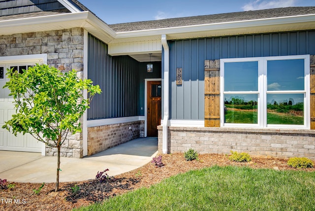 entrance to property with stone siding