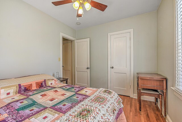 344 Virginia Dr, Bristol, VA 24201 - bedroom featuring light wood-style floors, baseboards, and ceiling fan