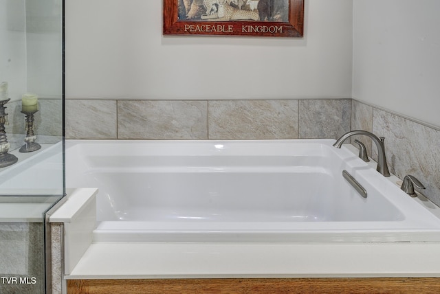 768 Lake Point Dr, Piney Flats, TN 37686 - bathroom with a garden tub