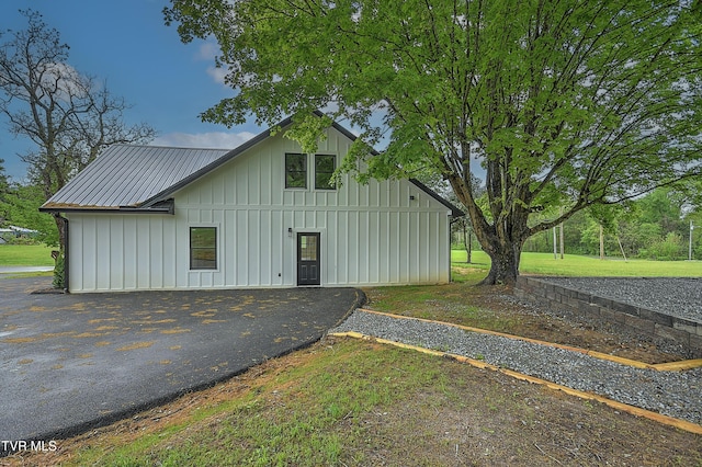 1545 Slover Springs Rd, Dandridge, TN 37725