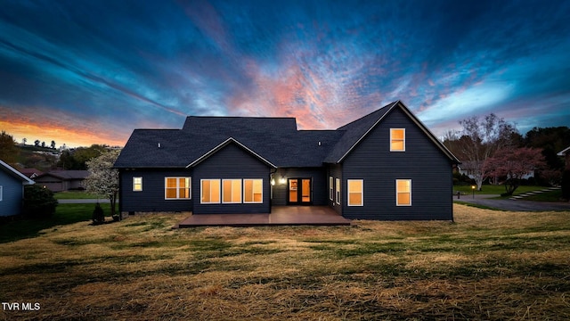 330 Bogey Dr, Abingdon, VA 24211 - rear view of property with a yard