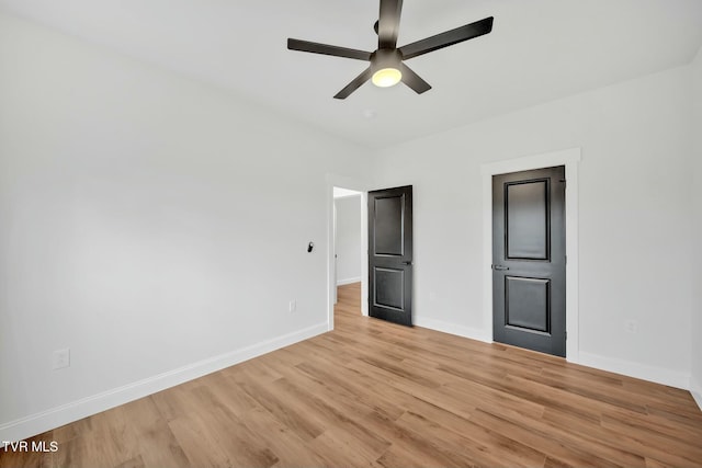 330 Bogey Dr, Abingdon, VA 24211 - unfurnished bedroom with light wood finished floors, baseboards, and ceiling fan