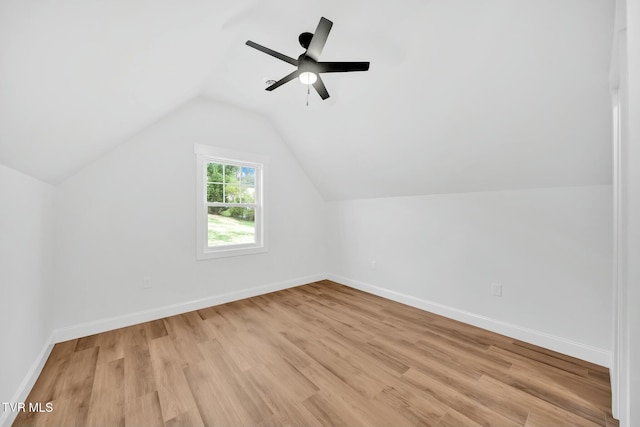 330 Bogey Dr, Abingdon, VA 24211 - additional living space with baseboards, lofted ceiling, and light wood-type flooring