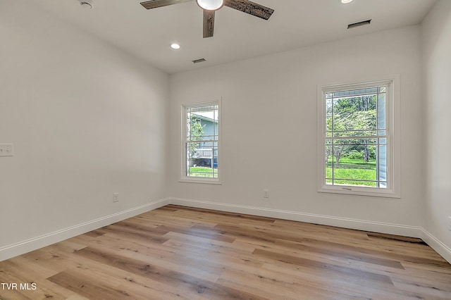 703 Swadley Rd Unit 1, Johnson City, TN 37601 - spare room featuring recessed lighting, visible vents, a ceiling fan, light wood-style floors, and baseboards