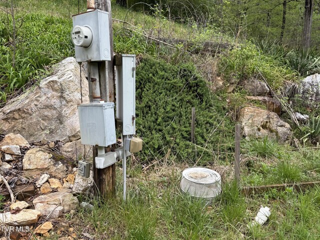 136 Gentry Mountain Rd, Erwin, TN 37650 - exterior details featuring electric meter