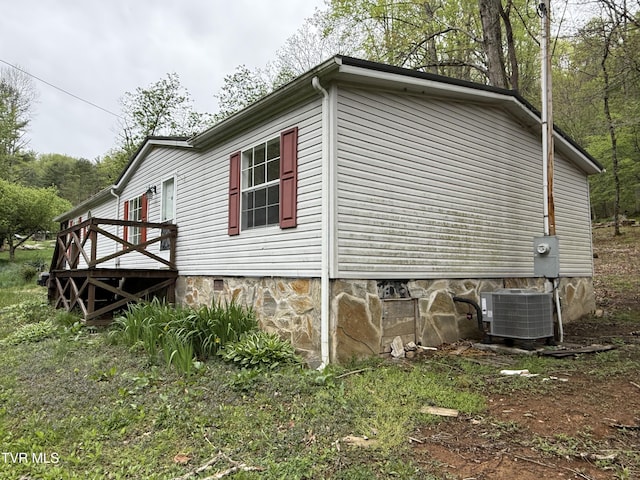 136 Gentry Mountain Rd, Erwin, TN 37650 - view of side of home featuring central AC and a wooden deck