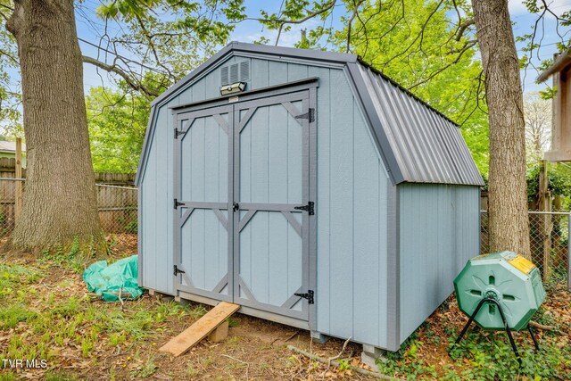 718 Wilson Ave, Johnson City, TN 37604 - view of shed with fence