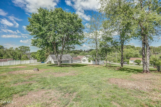 view of yard featuring fence