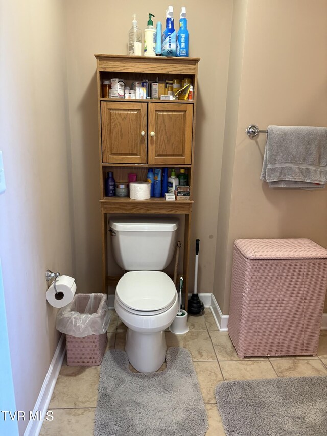 142 Oakwell Ln, Jonesborough, TN 37659 - bathroom with toilet, tile patterned floors, and baseboards