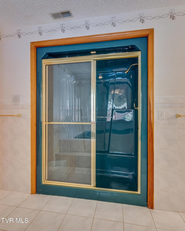 doorway to property featuring visible vents