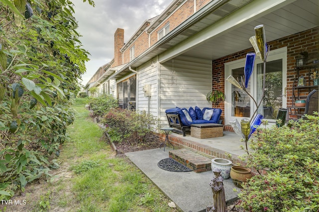 400 Sunset Dr Unit P83, Johnson City, TN 37604 - view of yard featuring a patio area