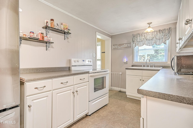 19032 Woodland Hills Rd, Abingdon, VA 24210 - kitchen with ornamental molding, a sink, white cabinetry, and stainless steel appliances