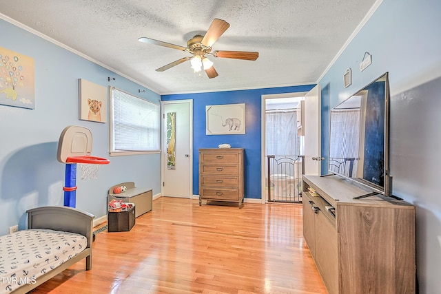 19032 Woodland Hills Rd, Abingdon, VA 24210 - bedroom with a textured ceiling, light wood-type flooring, and crown molding