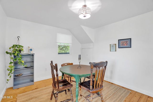 302 Wilson Ave, Johnson City, TN 37604 - dining area featuring light wood-type flooring and baseboards