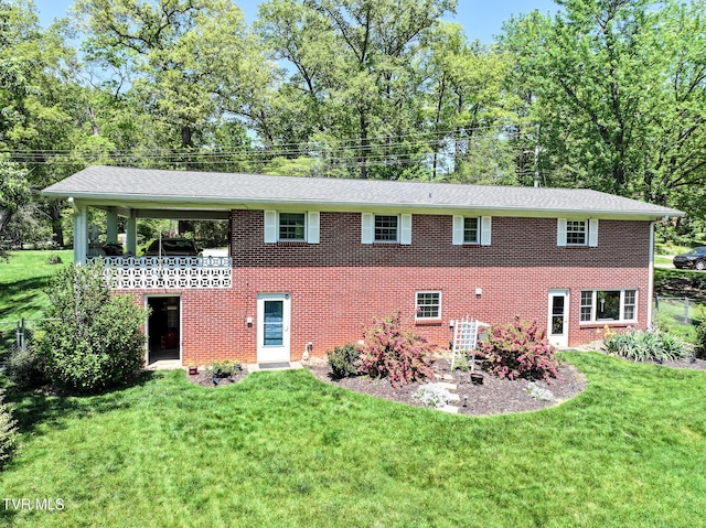 2004 Old Tusculum Rd, Greeneville, TN 37745 - view of front of house featuring brick siding and a front yard